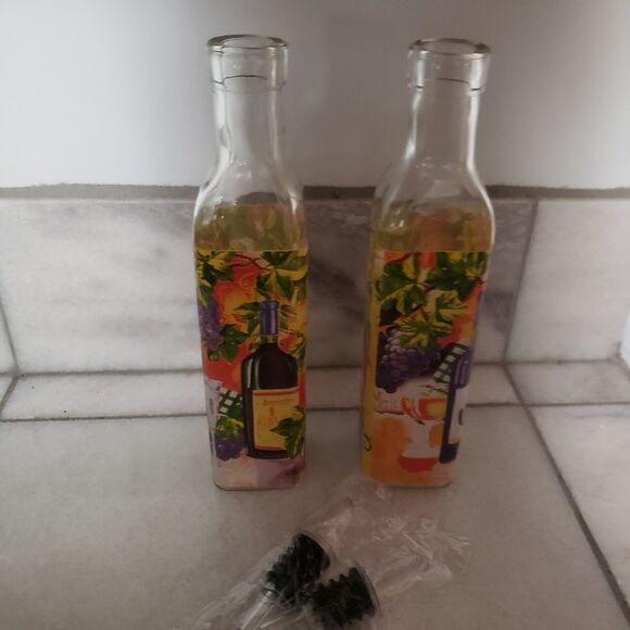 Gourmet Traditions Glass Condiment Bottles, SET OF 2 New in box - Picture 2 of 10